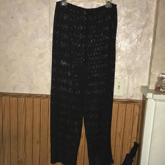 4/$10🌻🌻Black wide leg palm rio pants (L) - Picture 1 of 7